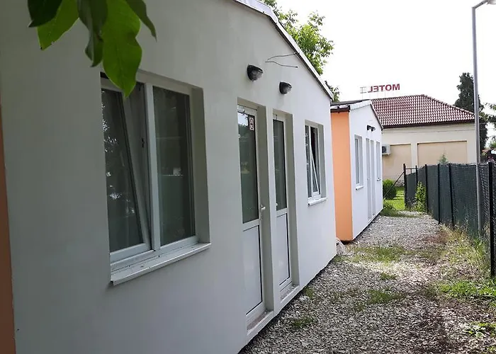 Ferienhaus Complex Fretly